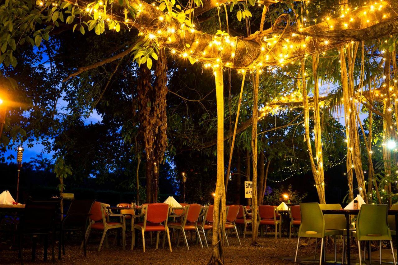 Hotel Banyan Tree Batchelor Exterior foto