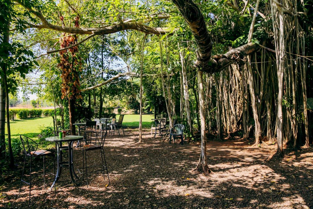 Hotel Banyan Tree Batchelor Exterior foto